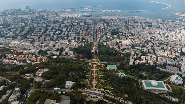 תכנון הטיול שלך לחיפה: היכן למצוא ולקנות זהב